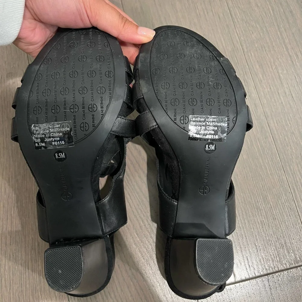 GIANI Bernini Black Justyne Strappy Sandal Leather Heels Size 8.5